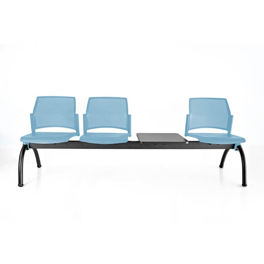 Banca para Sala de Espera 3 Plazas y Mesa - LABENZE REPLAY 108-6004M - Varios Colores - Respaldo Multiperforado y Estructura Negra Banca De Visita Para Oficina Banca Para Sala De Espera Banca Para Recepción Banca Para Sala De Juntas Banca Para Sala De Conferencias Banca Para Área De Espera Banca Para Sala De Reuniones Banca Para Oficina Minimalista Banca Para Oficina De Marketing Banca Para Oficina De Ventas Banco De Aeropuerto Banco De Estación De Tren Banco De Terminal De Autobús Banco De Gimnasio Banco D