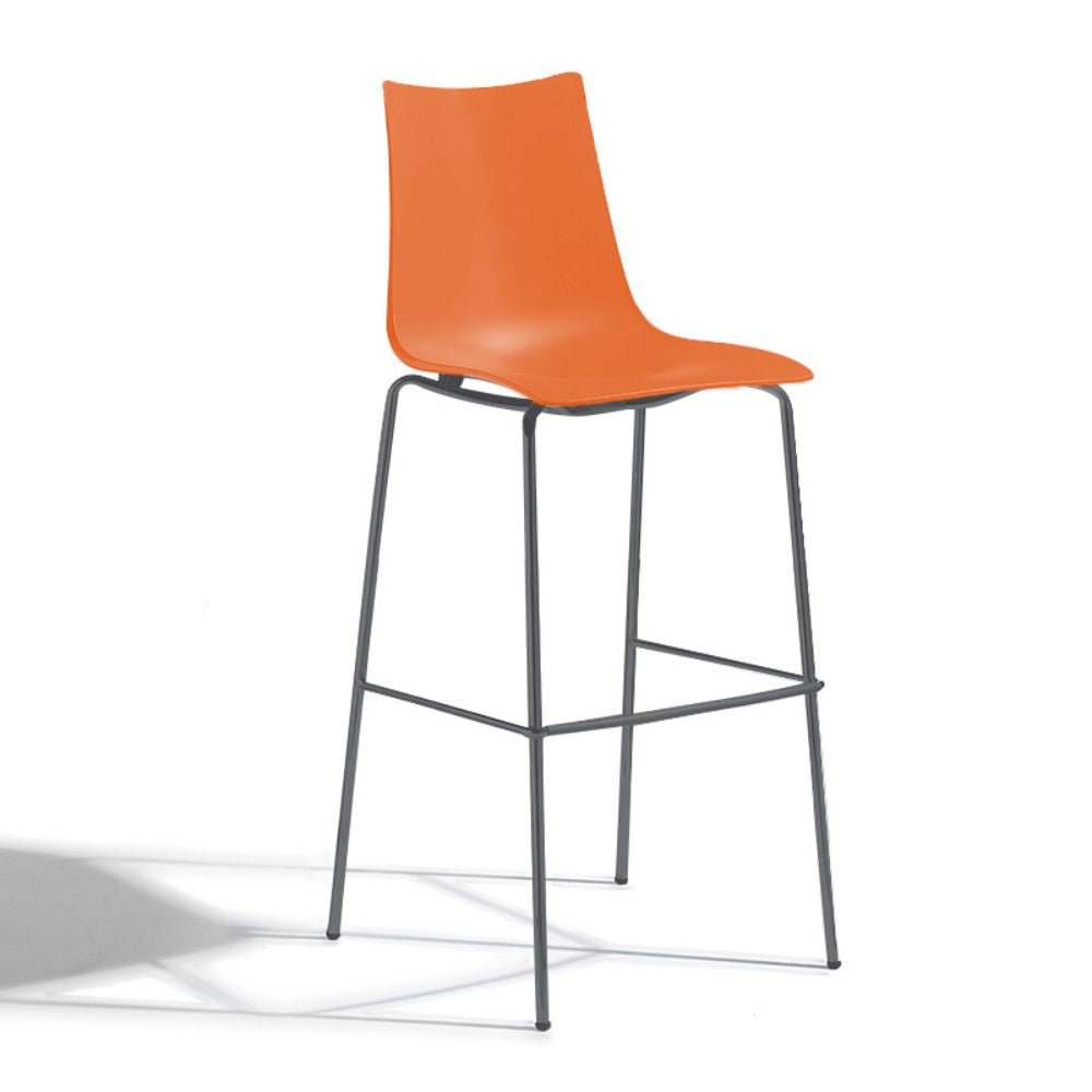 Banco Comercial Alto - LABENZE ZEBRA - Varios Colores - Descansa pies y Respaldo Banco Comercial De Interior Banco Comercial De Exterior Mobiliario Comercial Banco De Comedor Comercial Banco De Patio Banco De Jardín Banco De Terraza Banco De Aluminio Banco De Madera Banco De Resina Banco Apilable Banco De Diseño Banco Funcional Banco Duradero Banco De Fácil Mantenimiento Banco Estilo Contemporáneo Banco De Restaurante Banco De Bar Banco De Café Banco De Boutique Banco De Salón De Belleza Banco De Lobby Banc