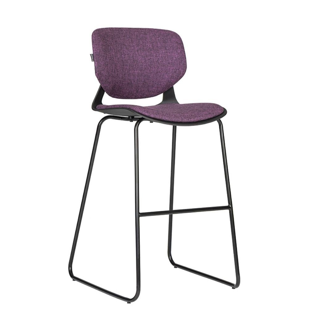 Bratti VELA BANCO Banco Alto Tapizado Base Trineo Barra Alta Bar - VELA BANCO - Bratti - NOGAL BEAT - Banco para bar